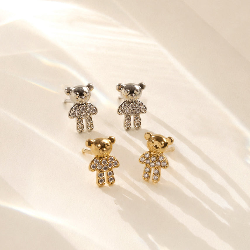 BRINCO MINI URSO CRAVEJADO BANHO EM OURO 18K