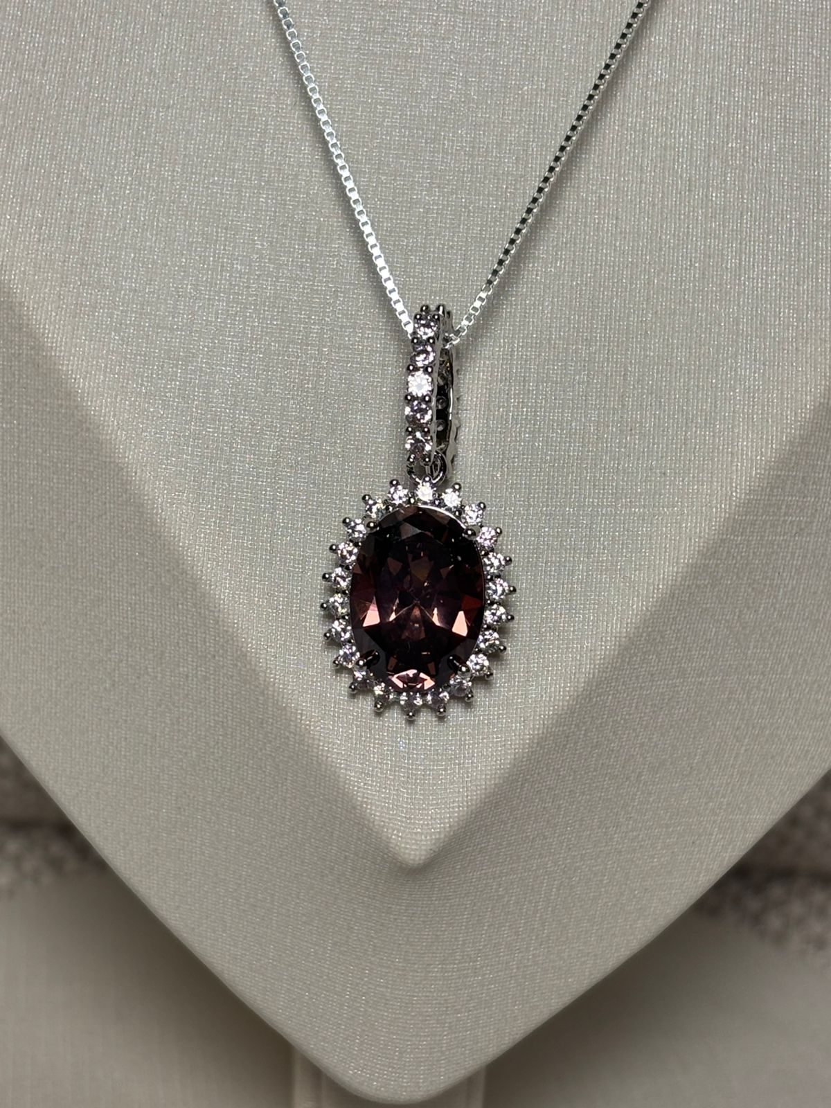 PINGENTE PRINCESA CRAVEJADO - PARA COLAR E RIVIERA