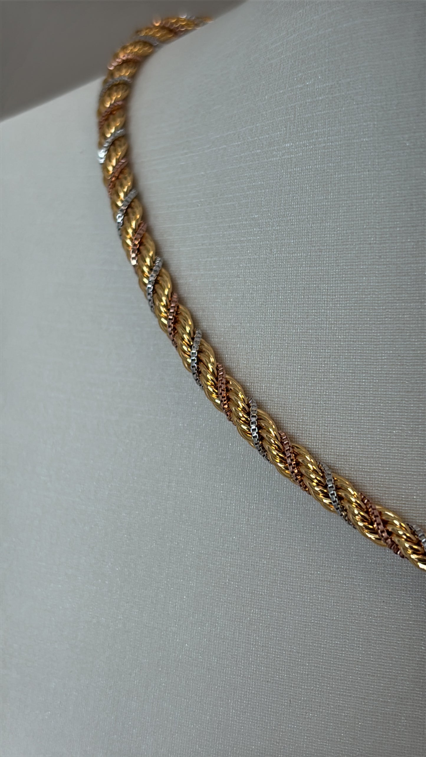 COLAR CORDÃO BAIANO NOS TRÊS BANHOS