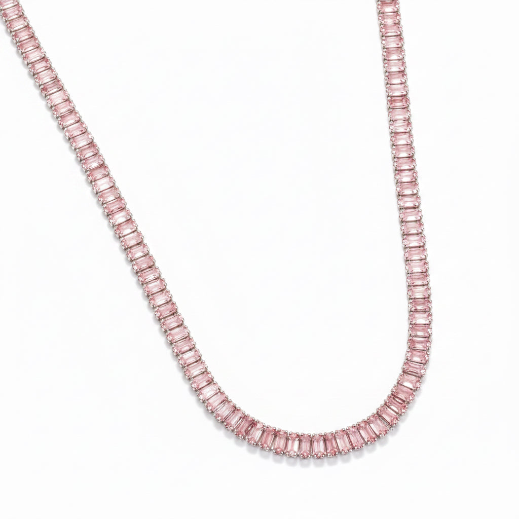 CHOCKER RIVIERA BAGUETADA ZIRCÔNIA ROSA BANHO EM RÓDIO