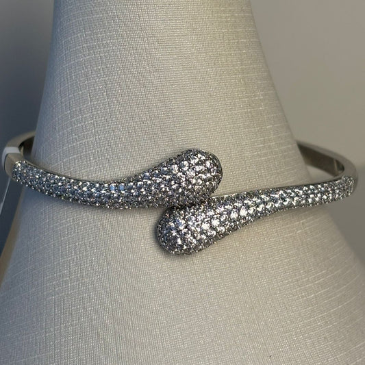 BRACELETE CRAVEJADO GOTA