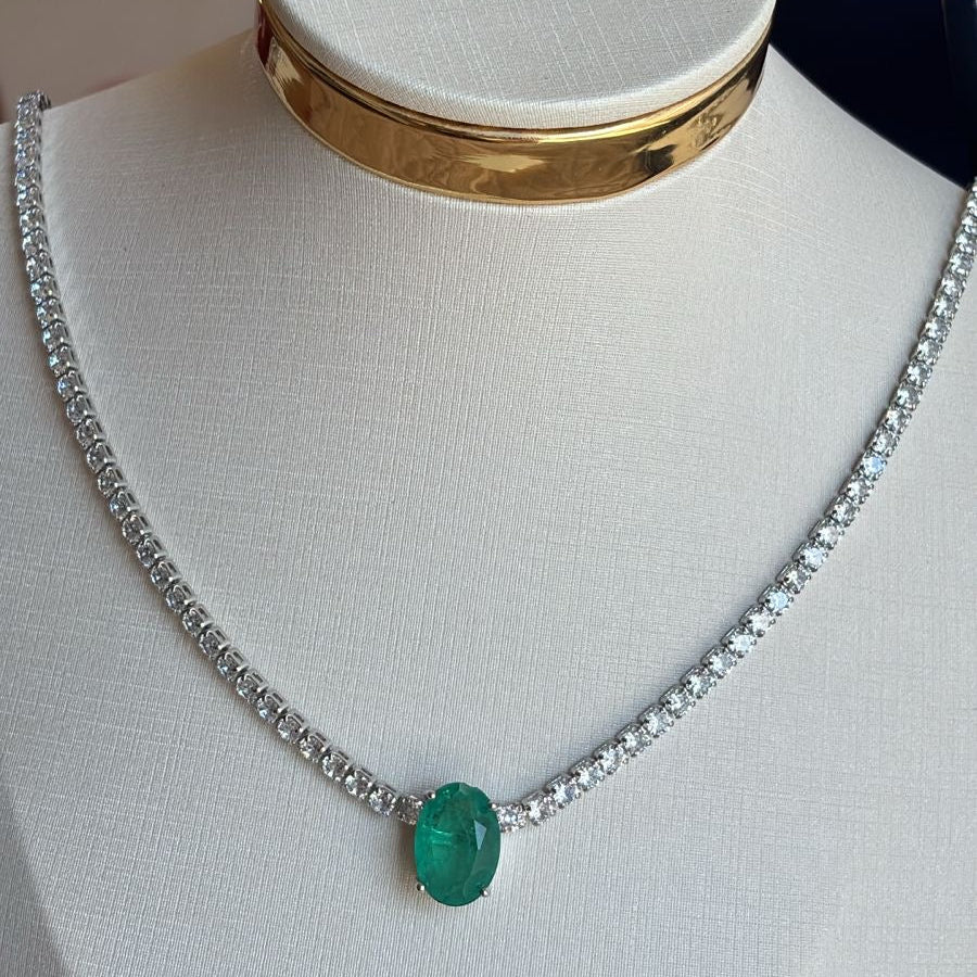 RIVIERA COM PEDRA OVAL CENTRAL