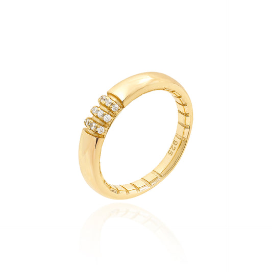 ANEL ALIANÇA CRAVEJADO CENTRAL PRATA 925 BANHO OURO 18K