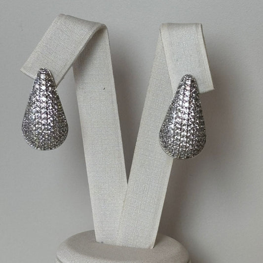 BRINCO ARGOLA GOTAS CRAVEJADO MÉDIO