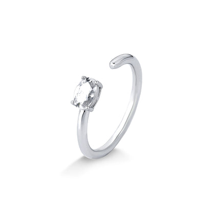 ANEL OVAL LATERALIZADO CRAVEJADO EM MOISSANITE 0.5CT