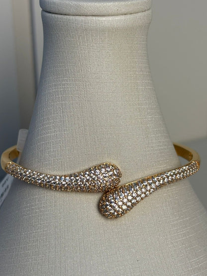 BRACELETE CRAVEJADO GOTA