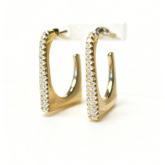 BRINCO ARGOLA QUADRADA CRAVEJADO BANHO EM OURO 18K