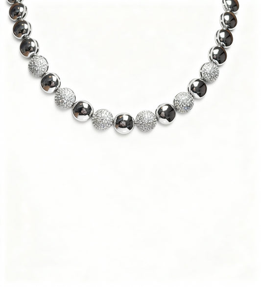 CHOCKER BOLINHAS LISAS E CRAVEJADAS BANHO EM RÓDIO