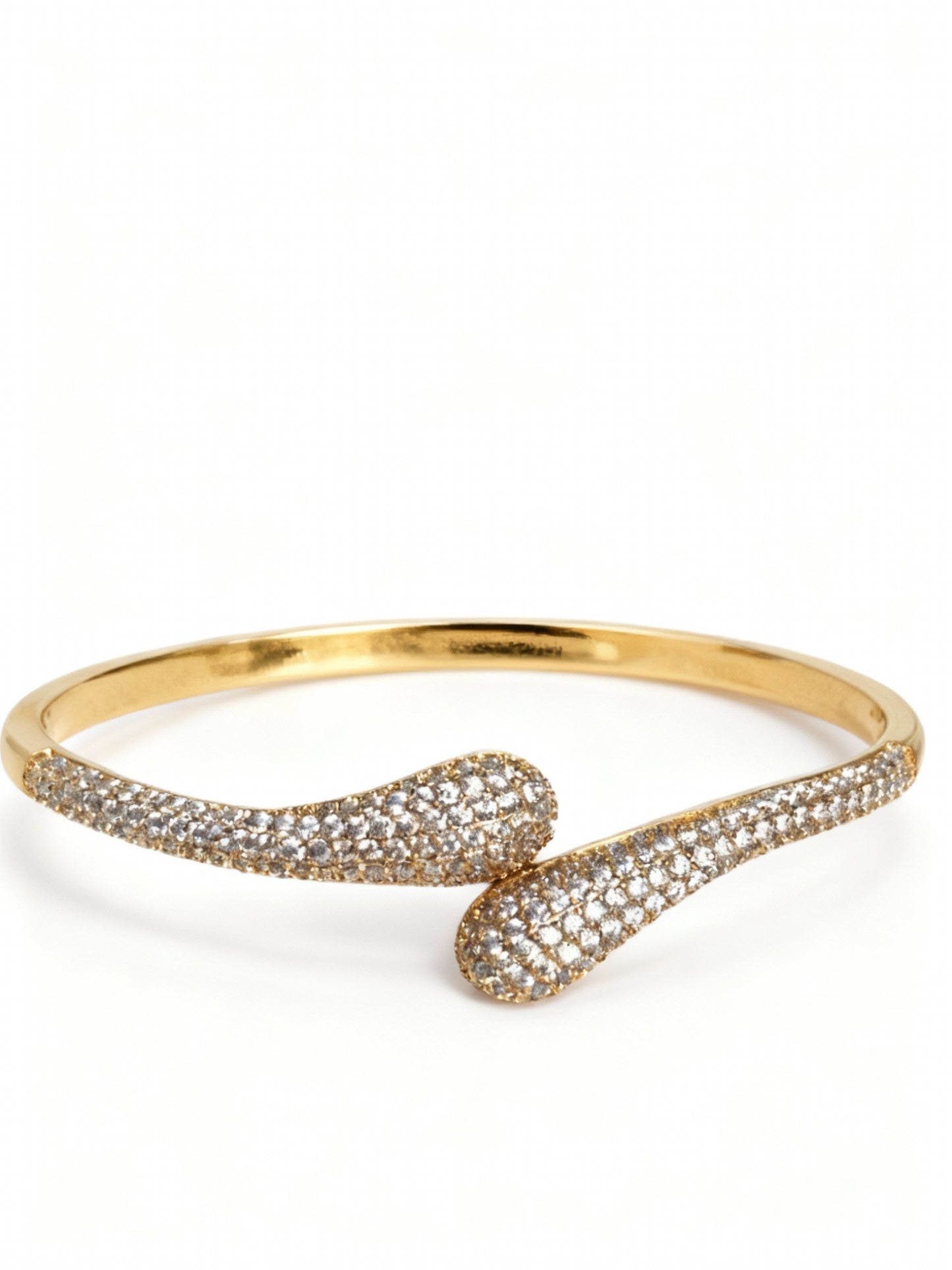 BRACELETE CRAVEJADO GOTA