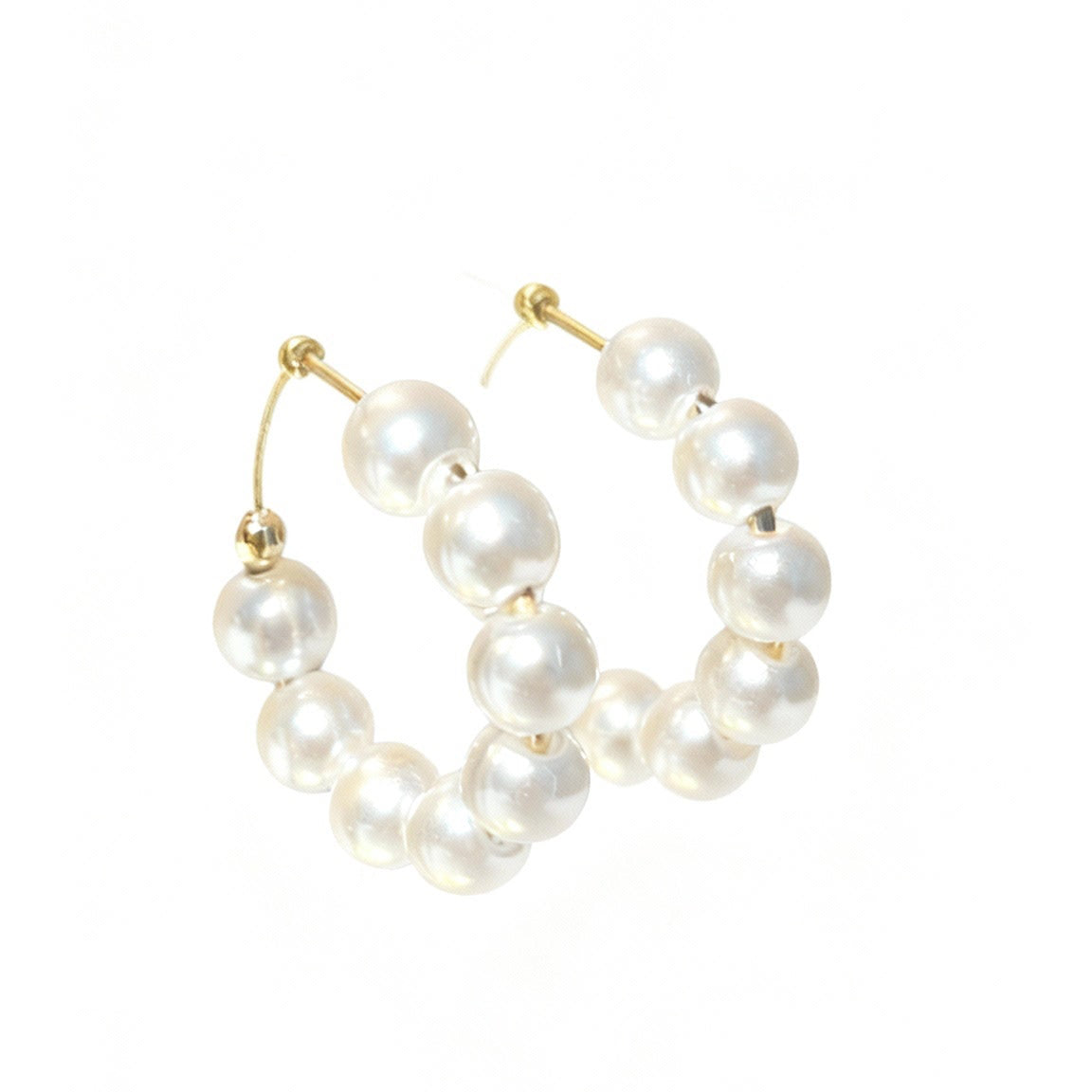BRINCO ARGOLA PÉROLAS BANHO EM OURO 18K