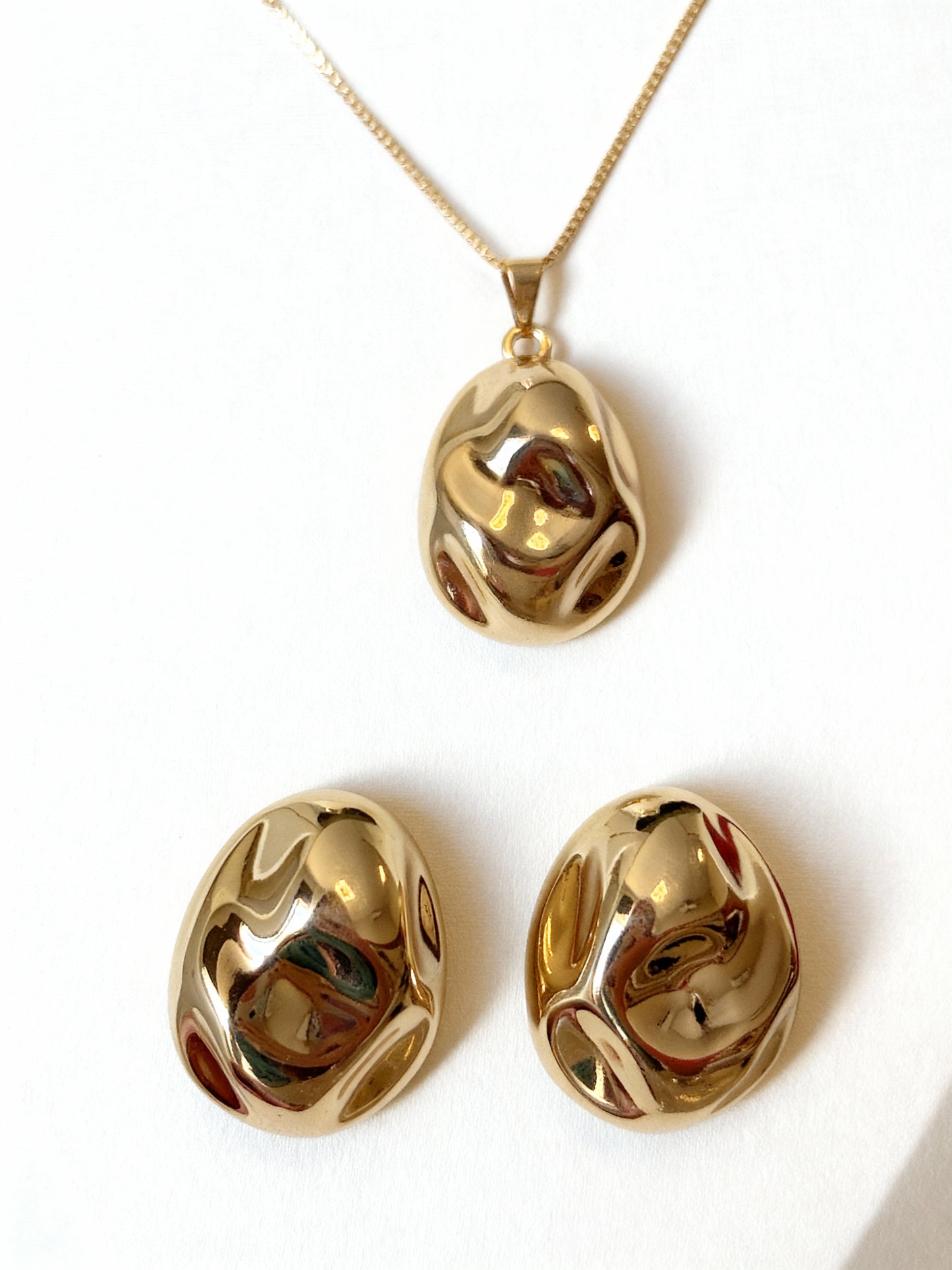 CONJUNTO BRINCO E COLAR ORGÂNICO OVAL