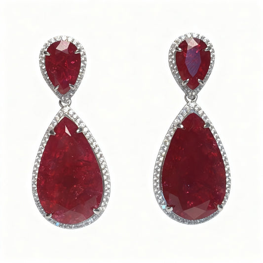 BRINCO GOTA CRAVEJADA RUBI PRATA 925 BANHO EM RÓDIO